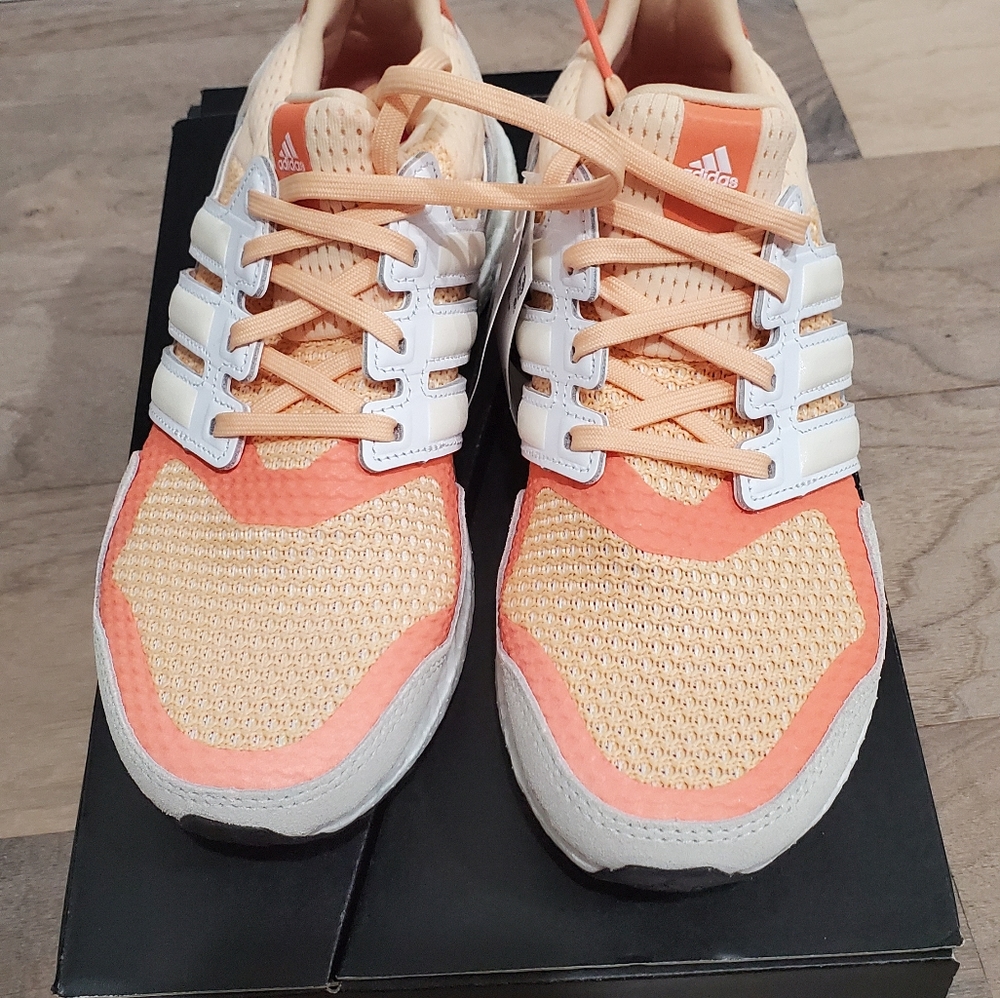 Adidas UltraBoost S&L - Picture 2 of 9